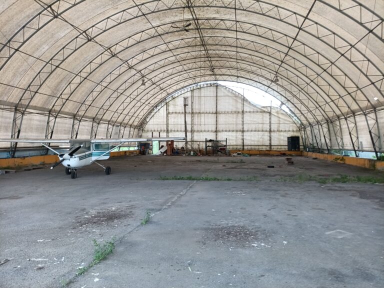 Little airport/pilot school 4 IMG 20240622 174848 243 768x576