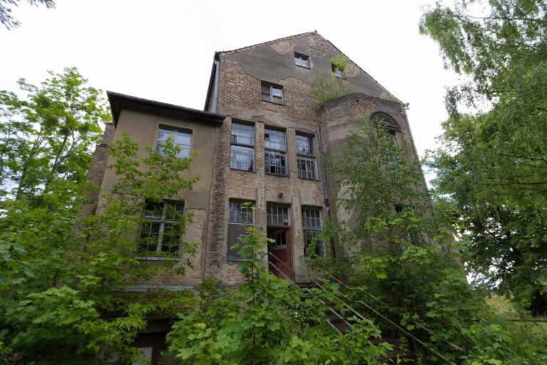 Elisabeth-Sanatorium 3 unbenannt 2 768x512