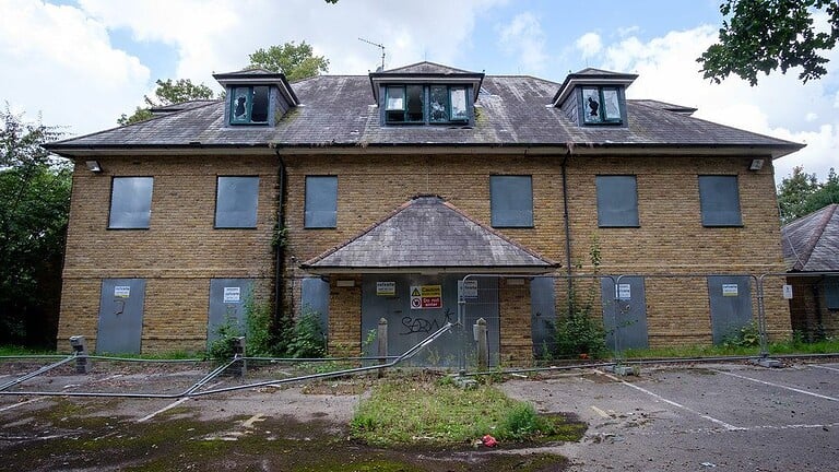 Meadow Care Home 8 228830 37087038235 89b45cdc05 b 768x432