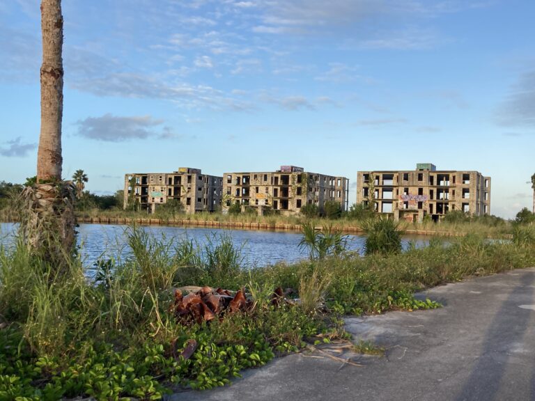 Abandoned apartments 3 IMG 0313 768x576