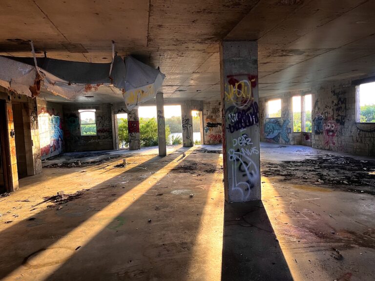 Abandoned apartments 7 IMG 5137 768x576