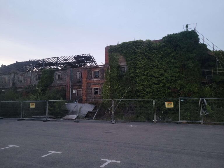 20250531 212254 768x576