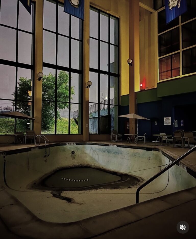 Grand hotel Desoto Texas 7 IMG 4340 768x935