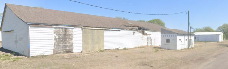 Abandon fertilizer storage 3 IMG 4367 768x235