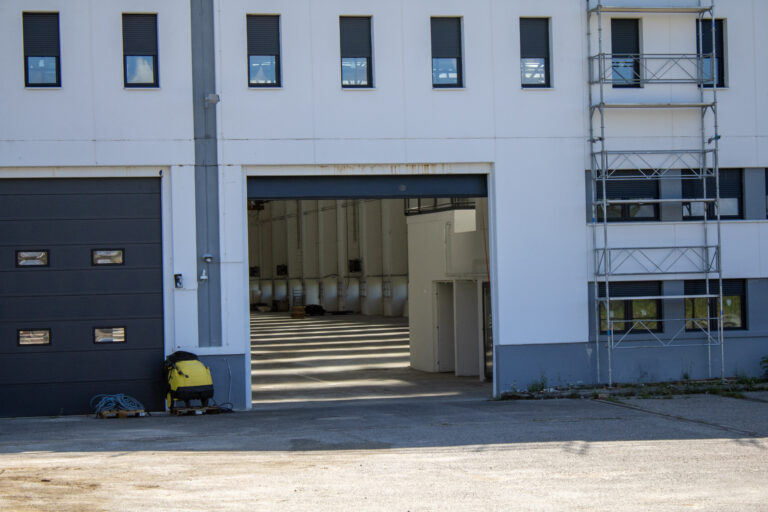 Etoy Lagerhaus 4 IMG 3984 768x512