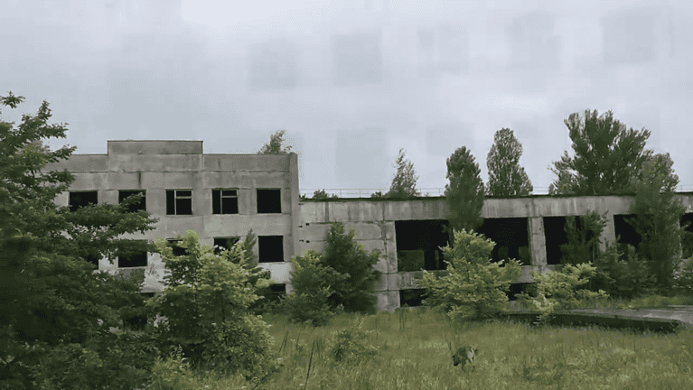 Centro sportivo abbandonato 2 Snimek obrazovky 2025 07 17 024126 768x432