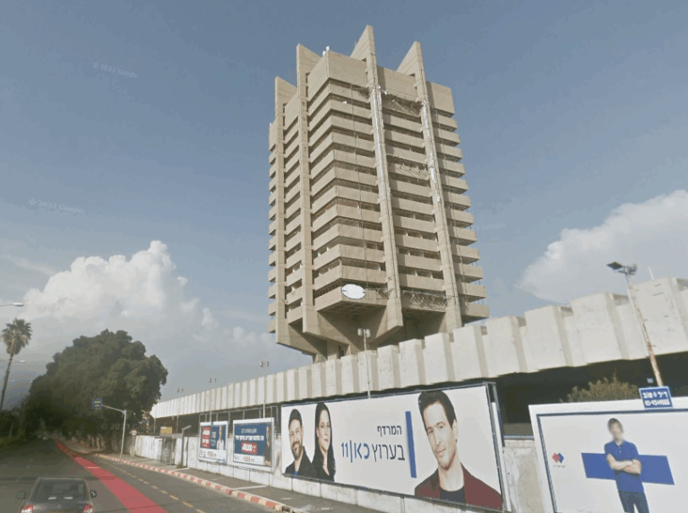 Former "Egged" Office and Central Station Location 3 Screenshot 15 768x572