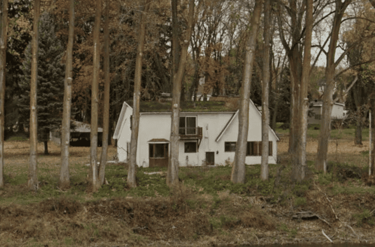 Abandonned house in L’Assomption 1 Screenshot 2025 09 13 110340 768x506