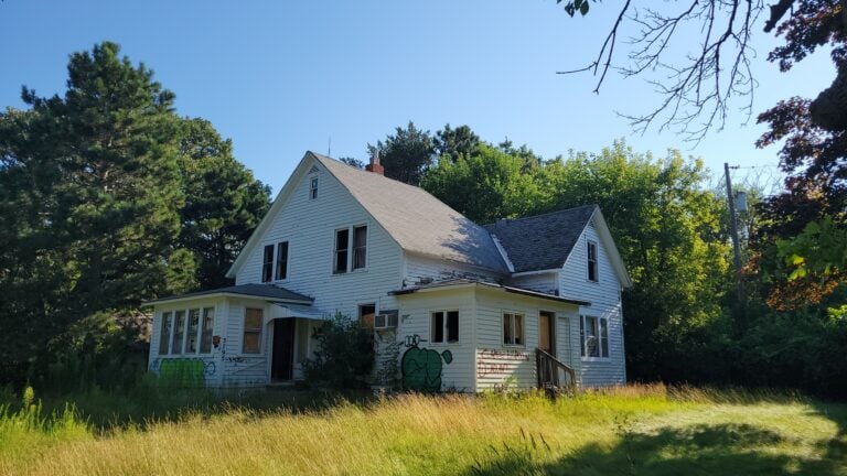 Abandoned House 7 Snapchat 1529082398 1 768x432