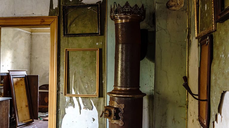 Empty farm house 2 Empty farm house 3 768x432