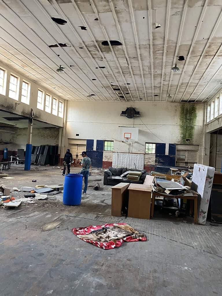Abandoned School 5 IMG 5292 768x1024