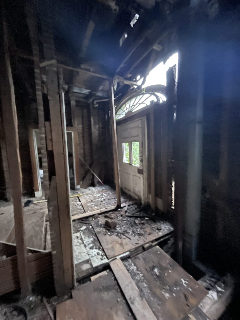 Rotting Family Home 3 IMG 6476 768x1024