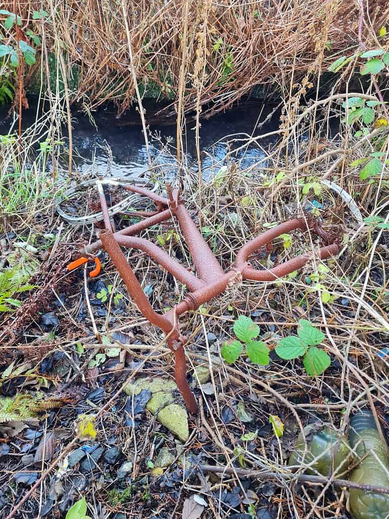 Tankstelle Johnstone 2 20251202 135717 768 x 1024