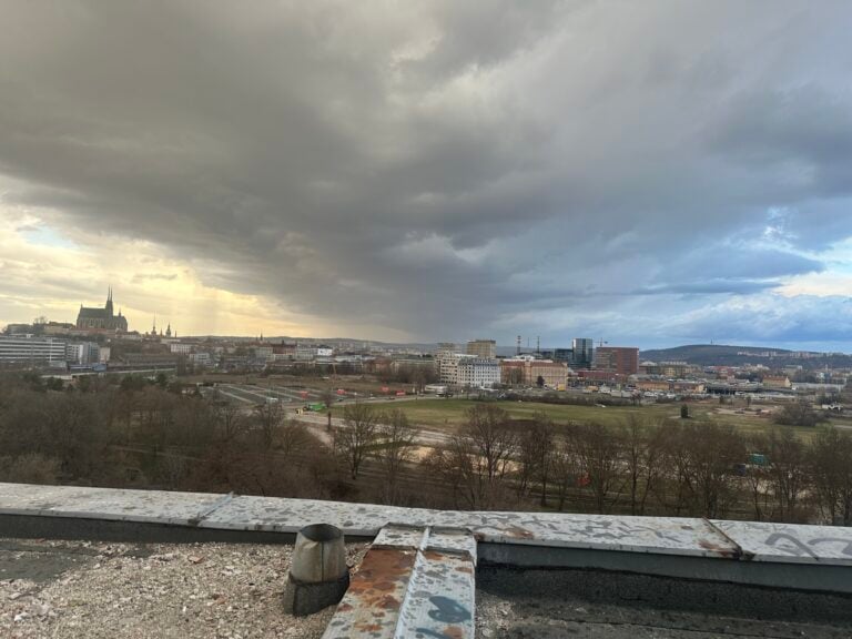 Abandoned unfinished hospital 4 IMG 5608 768x576