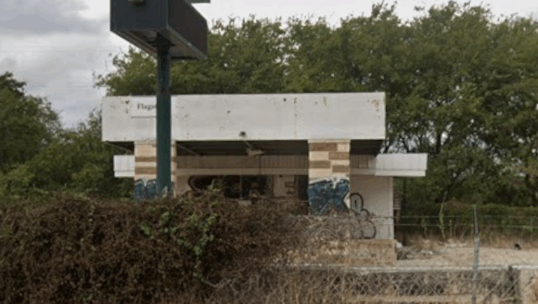 abandoned small store or gas station 1 b1 smth 768x434
