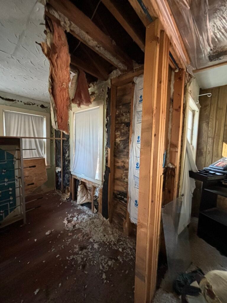 Abandoned Car Guy House 7 IMG 9884 768x1024