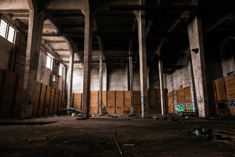 Magazzino abbandonato 1 SHO01736 768x512