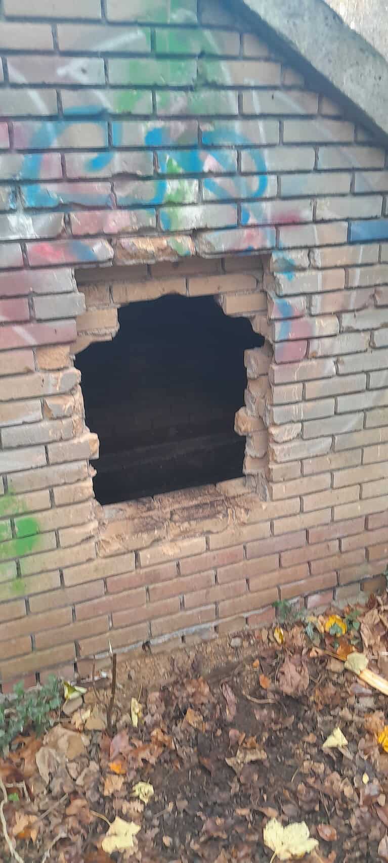 Bunker 1 1000024624 768x1707