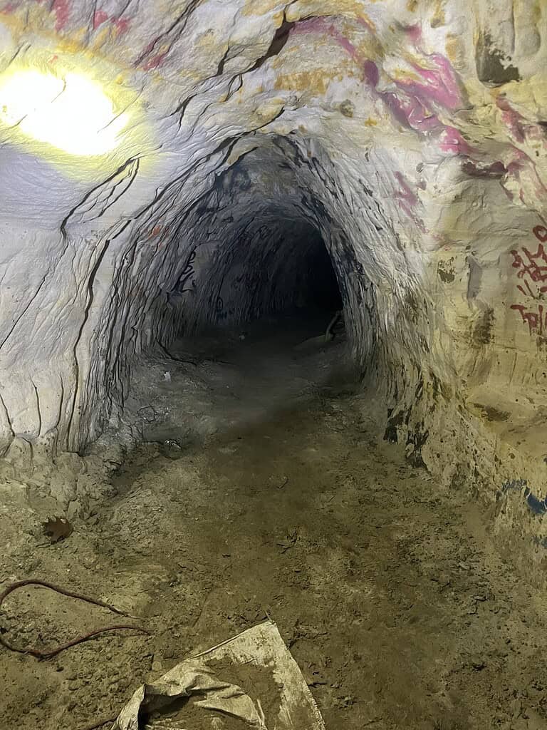 Stairway to heaven cave entrance 2 IMG 3649 768x1024