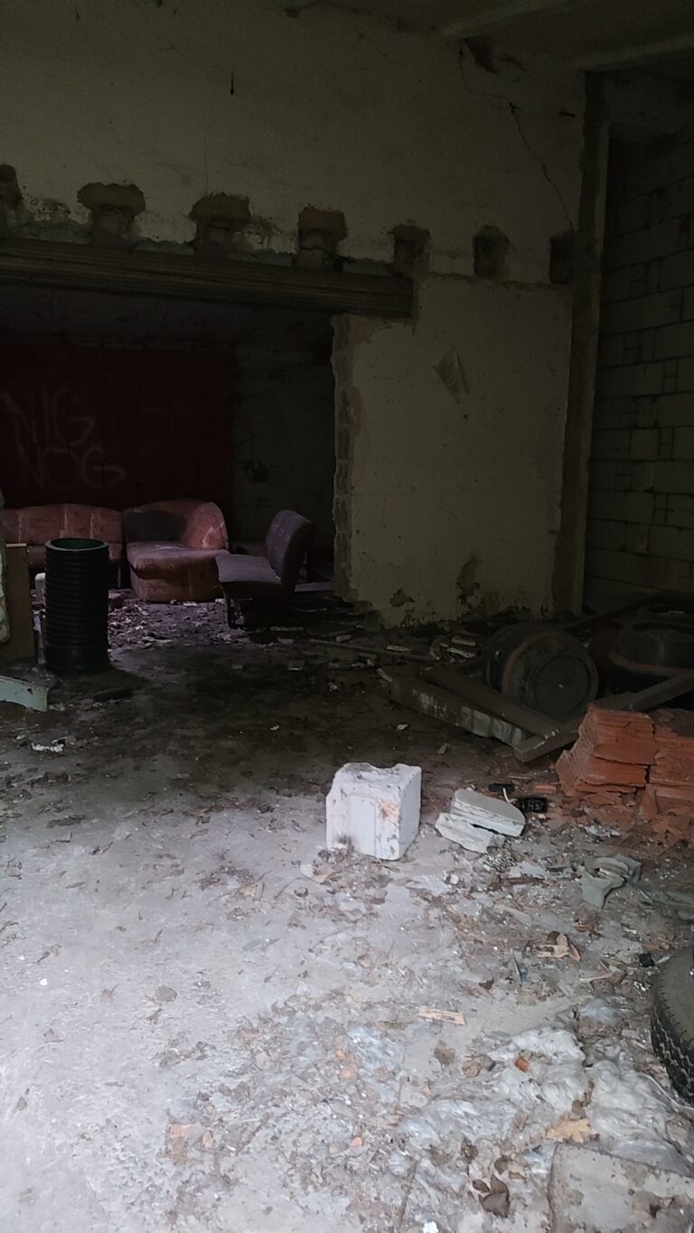 Berg Bau 4 4699 768x1365