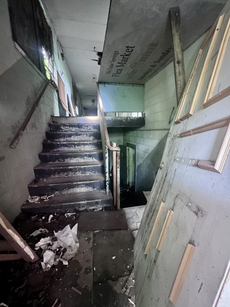 Alte Cedar Springs-Schule 2 Foto 4 768×1024