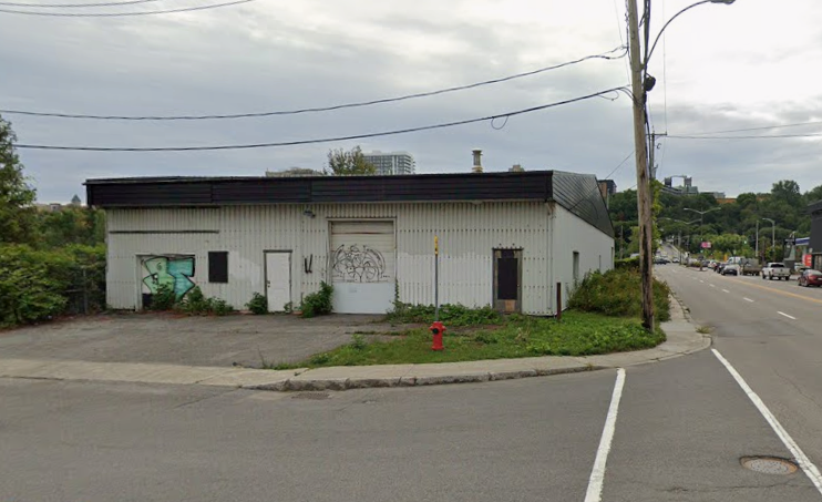 Ancien garage automobile 1 Screenshot 2026 07 02 001528
