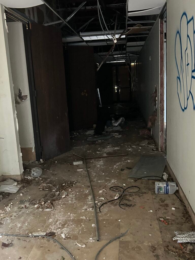 Abandoned Offices 1 IMG 1301 768x1024