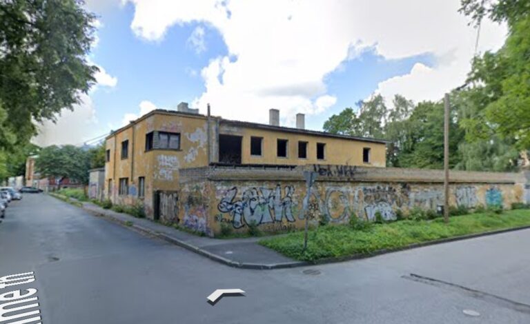 Abandoned building 1 15510 768x470