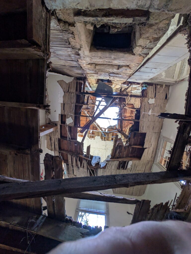Old Farm House 1 7892976249747519538 768x1020