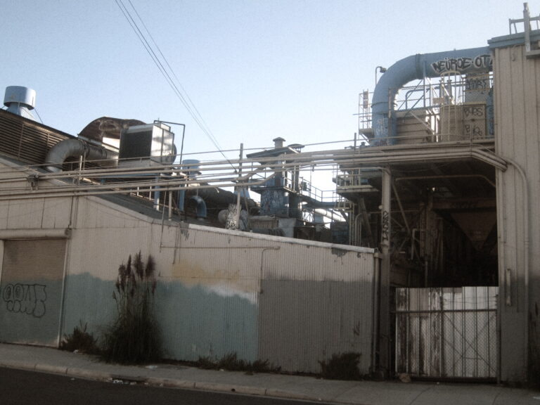 Berkeley Abandoned Factory 1 IMG 7532 768x576